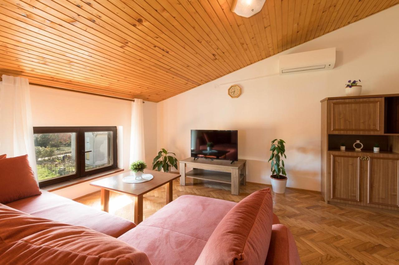 Apartment Mia